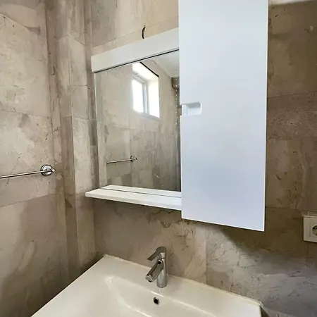 Homes Artemis Φετιγιέ
